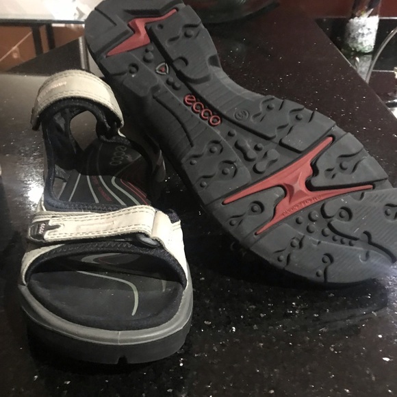 SOLD - Picture 2 of 7